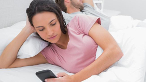 Smartphone-in-bed